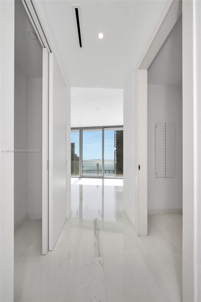 300 Biscayne Boulevard Way #1705W, Miami FL 33131