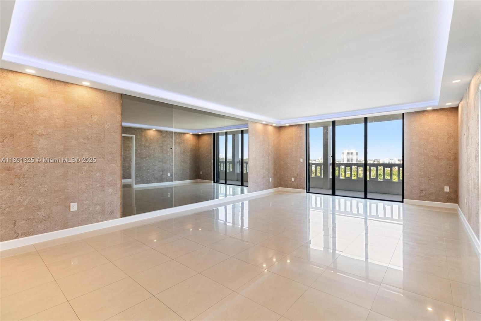 9801 Collins Ave #11-O, Bal Harbour FL 33154