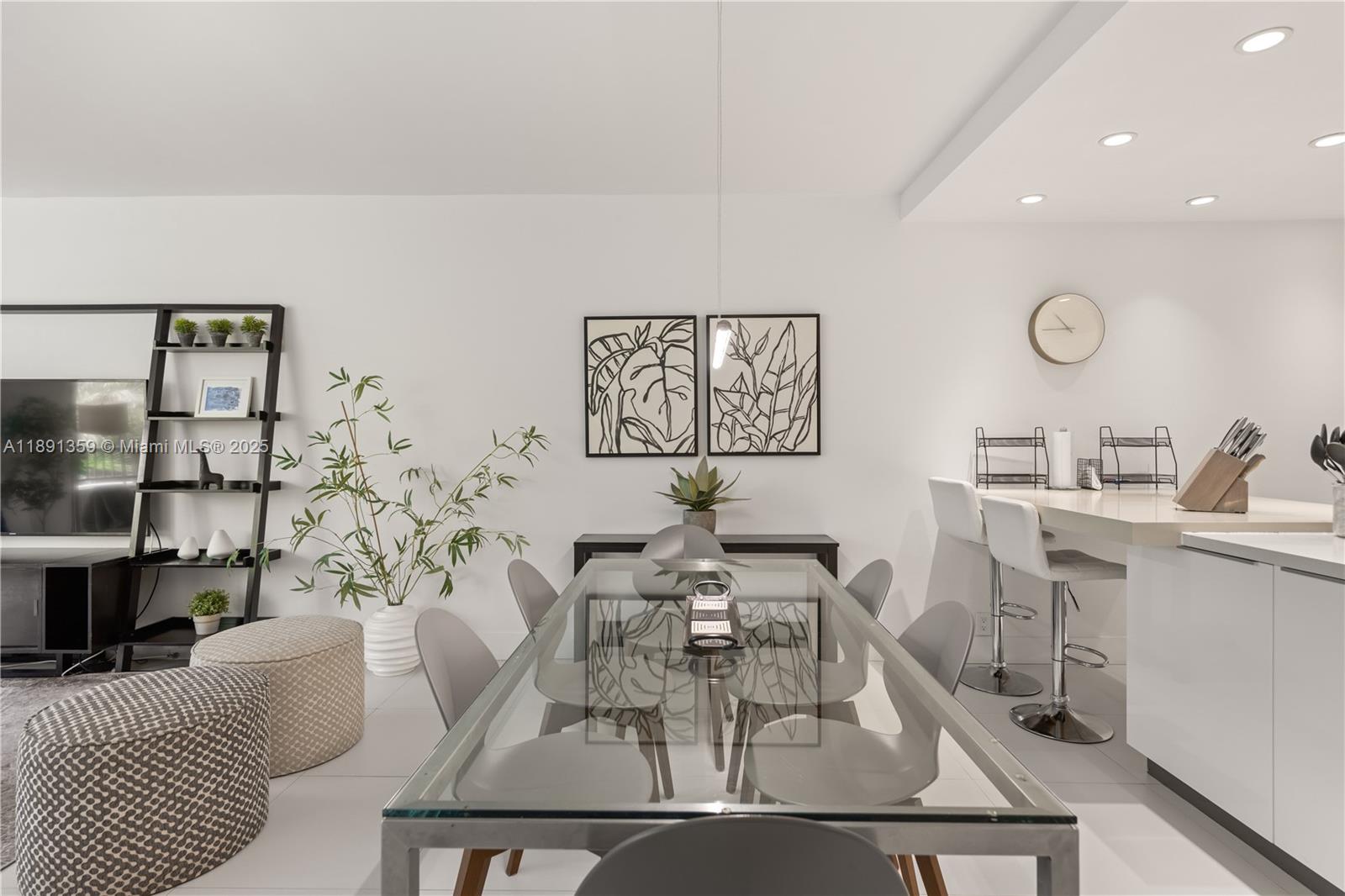 101 Crandon Blvd #379, Key Biscayne FL 33149