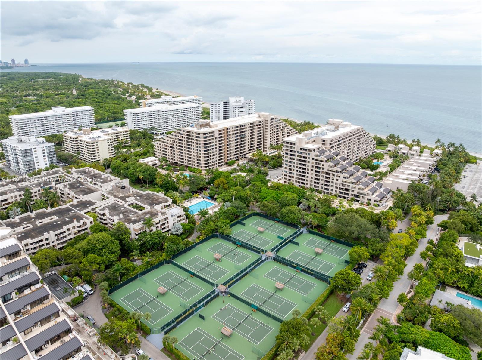 101 Crandon Blvd #379, Key Biscayne FL 33149