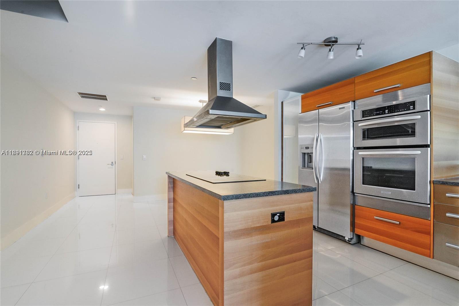 2950 NE 188th St #441, Aventura FL 33180