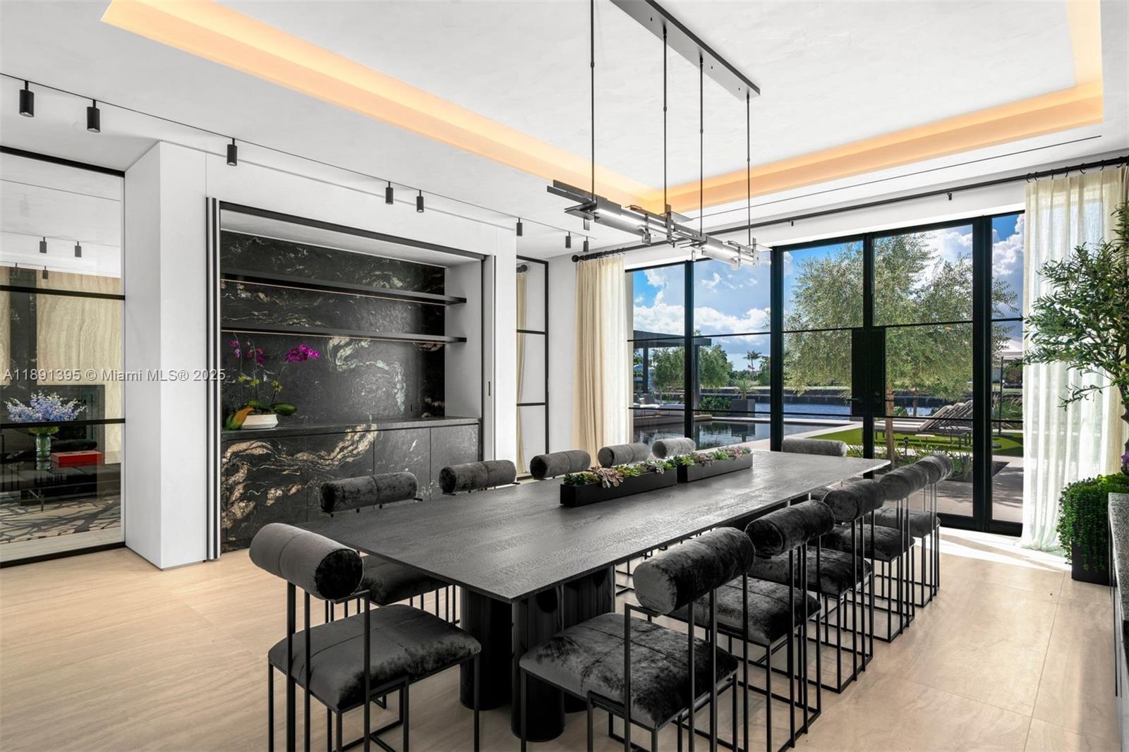 2401 Spanish River Rd, Boca Raton FL 33432