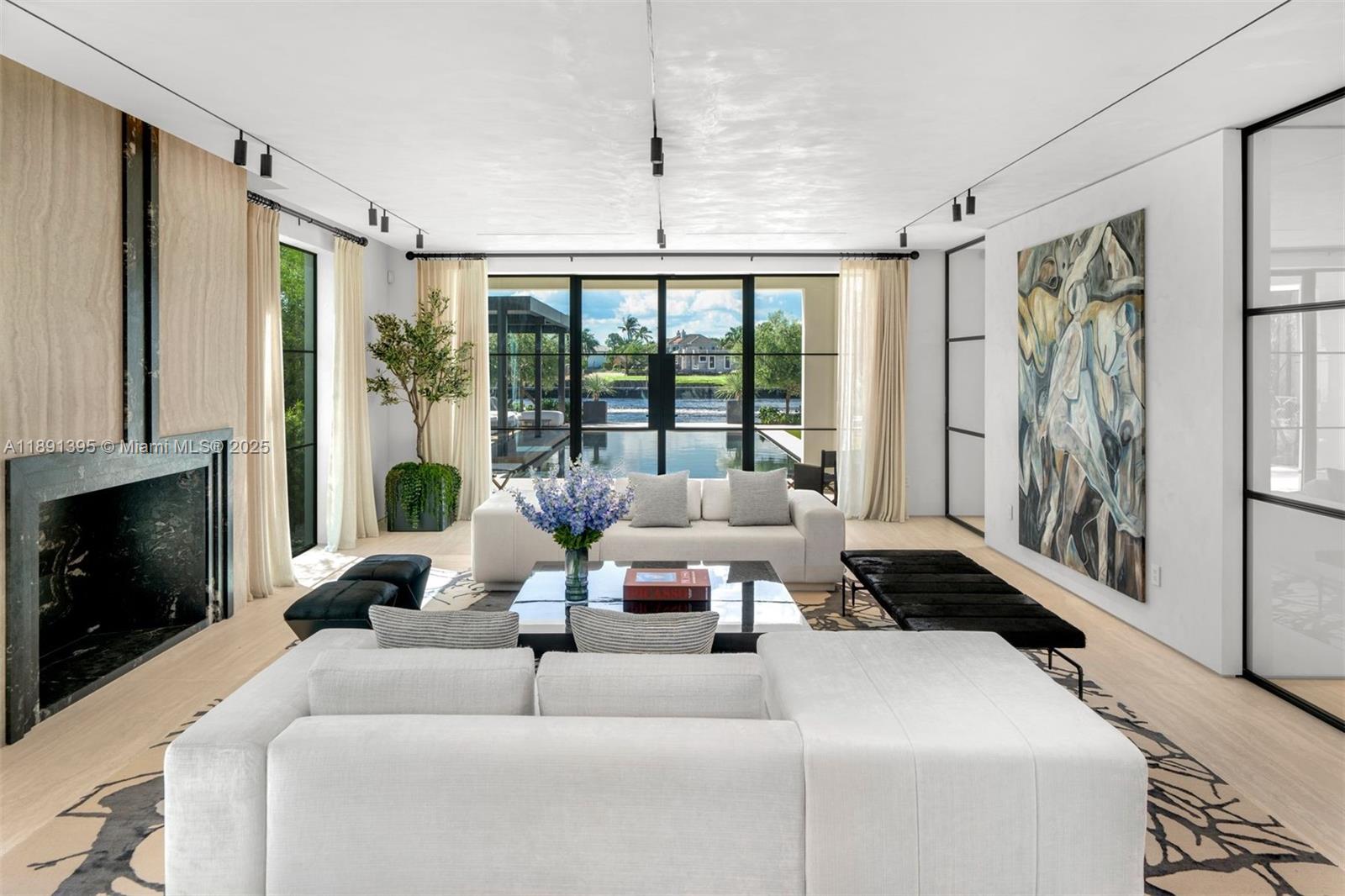 2401 Spanish River Rd, Boca Raton FL 33432