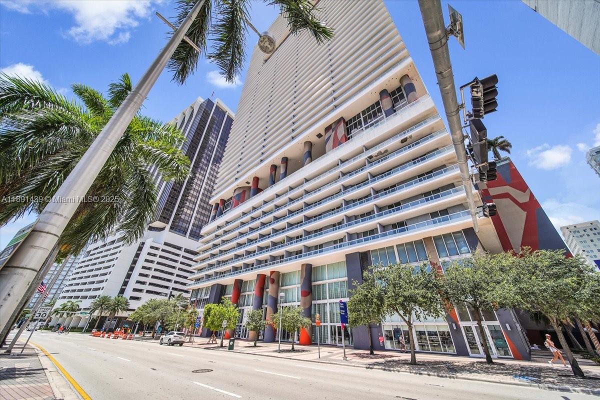 50 Biscayne Blvd #512, Miami FL 33132