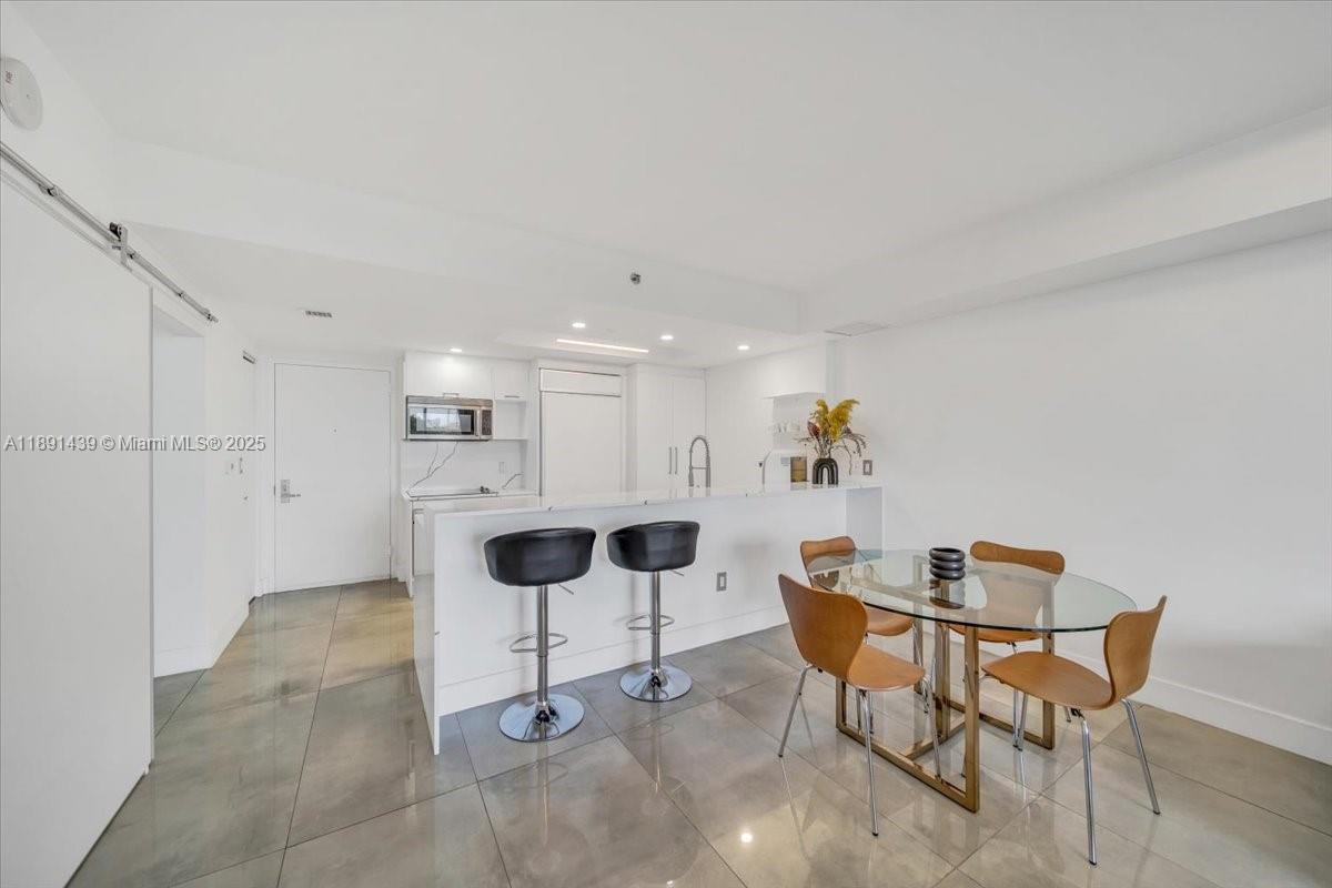 50 Biscayne Blvd #512, Miami FL 33132