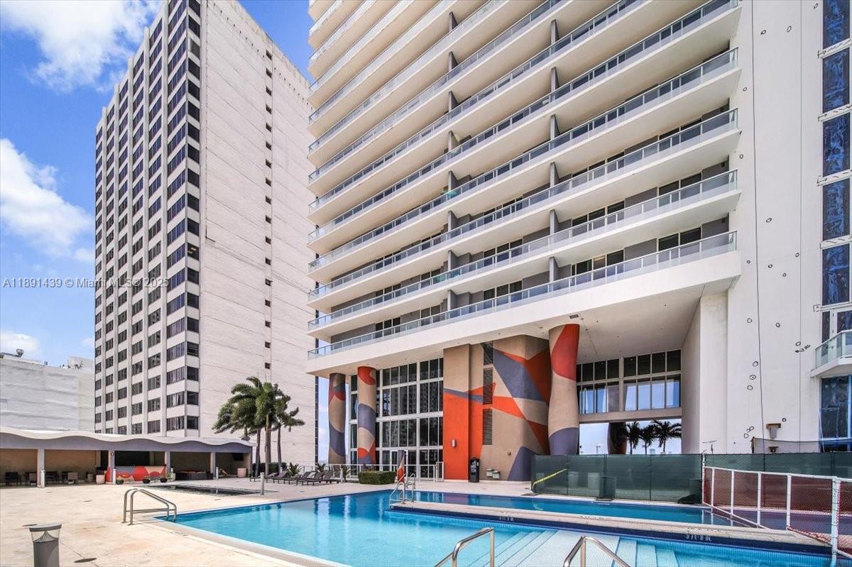 50 Biscayne Blvd #512, Miami FL 33132