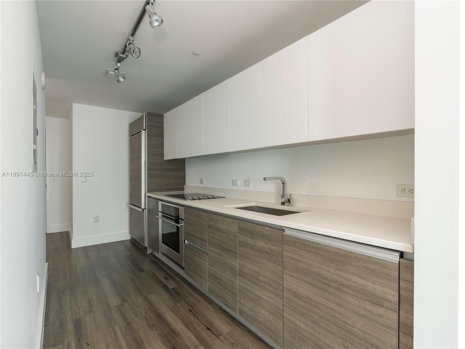 1100 S Miami Ave #3505, Miami FL 33130