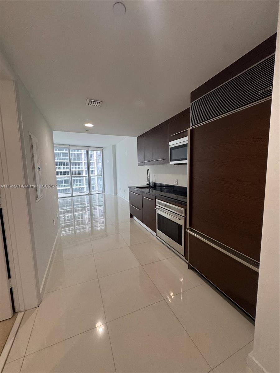 495 Brickell Ave #3706, Miami FL 33131