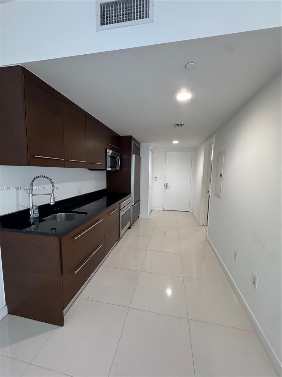 495 Brickell Ave #3706, Miami FL 33131