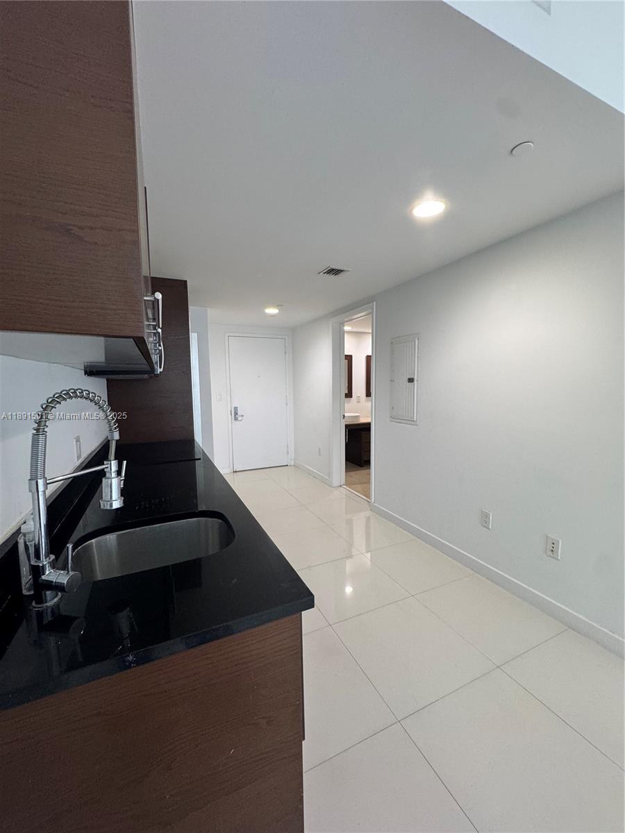 495 Brickell Ave #3706, Miami FL 33131