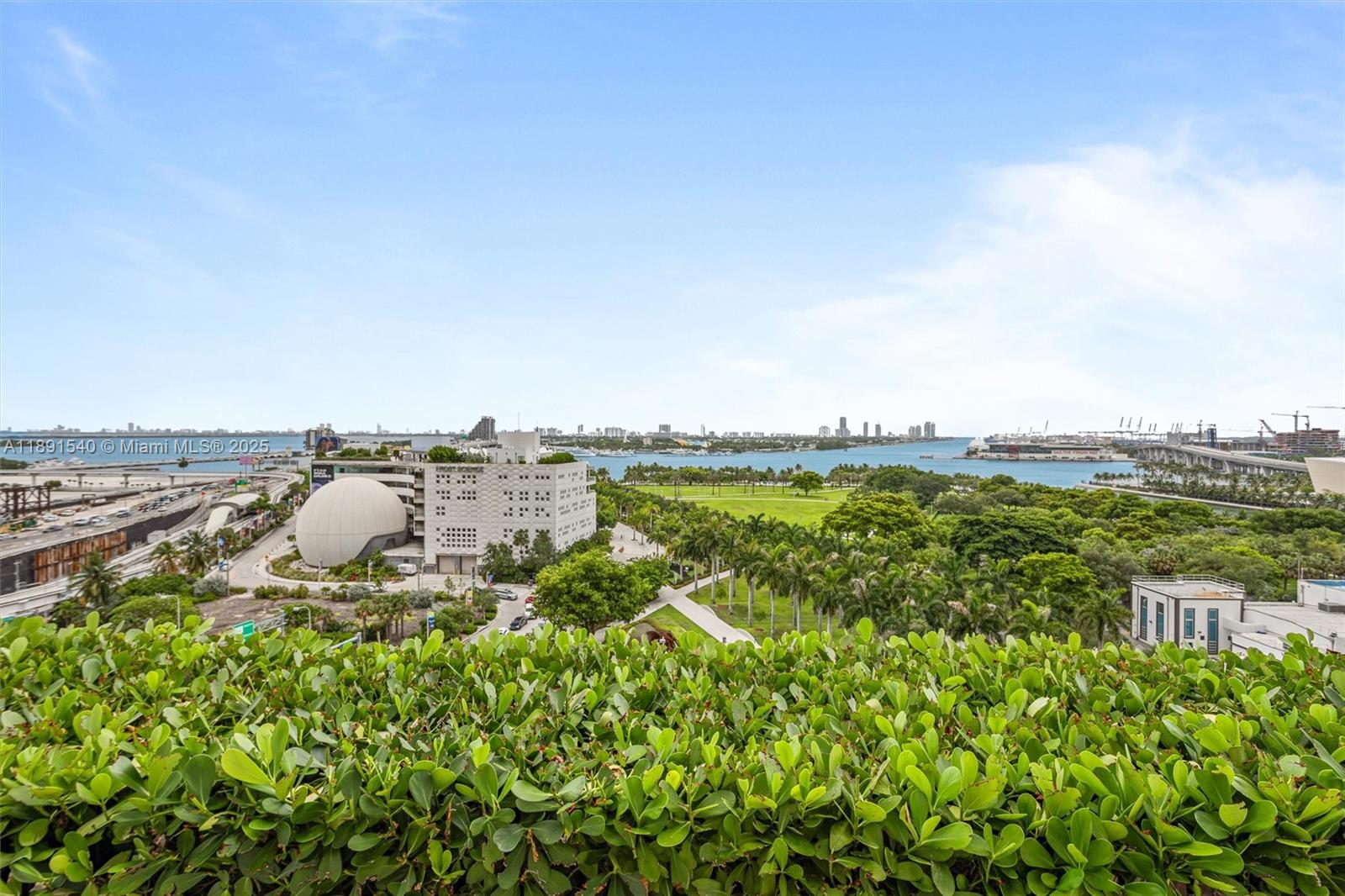 1040 Biscayne Blvd #2108, Miami FL 33132