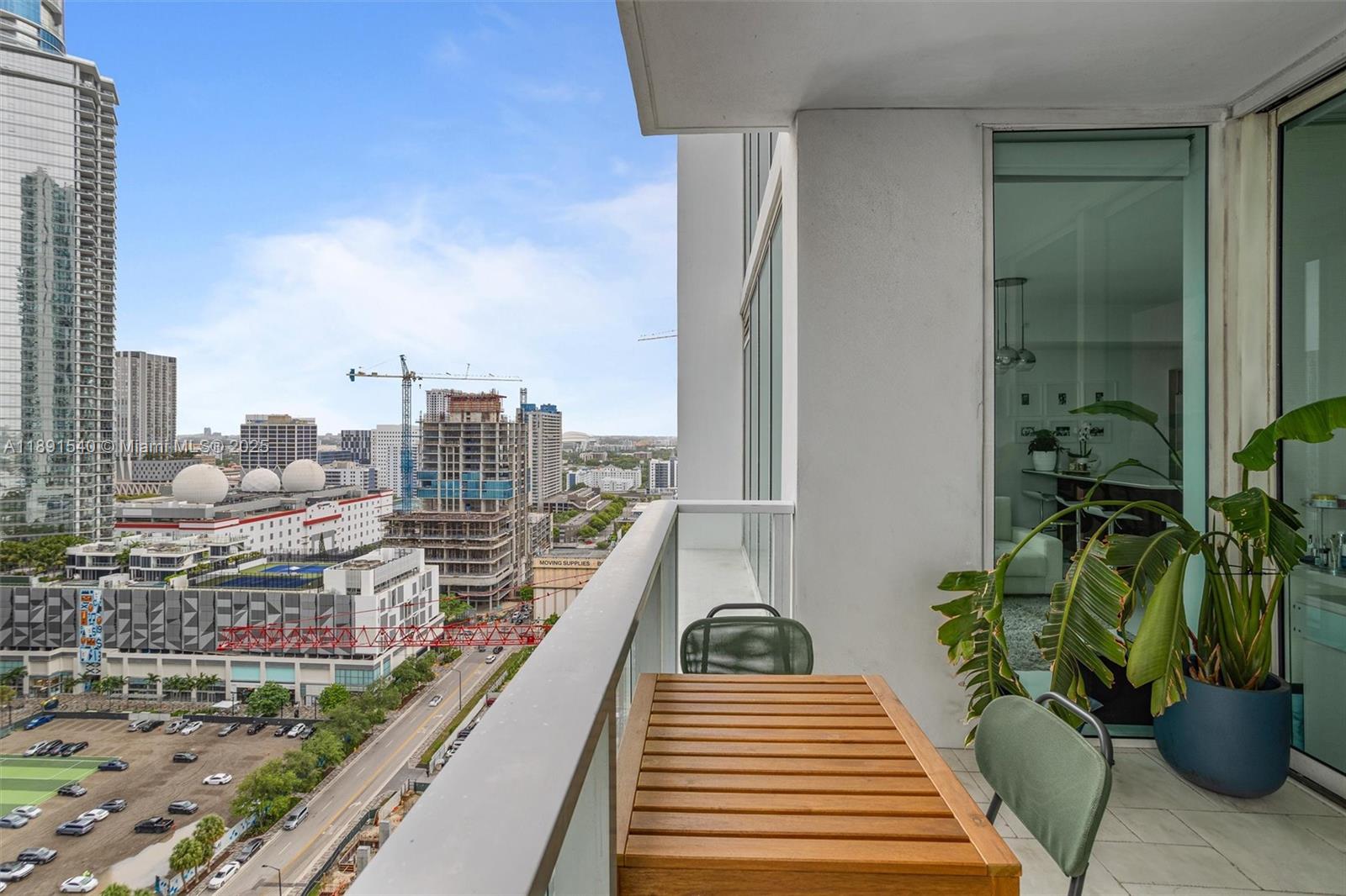 1040 Biscayne Blvd #2108, Miami FL 33132