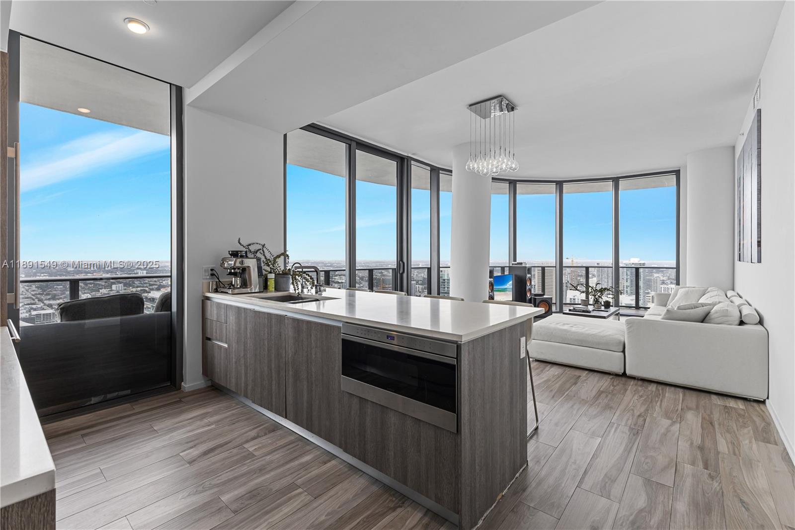 801 S Miami Ave #5509, Miami FL 33130