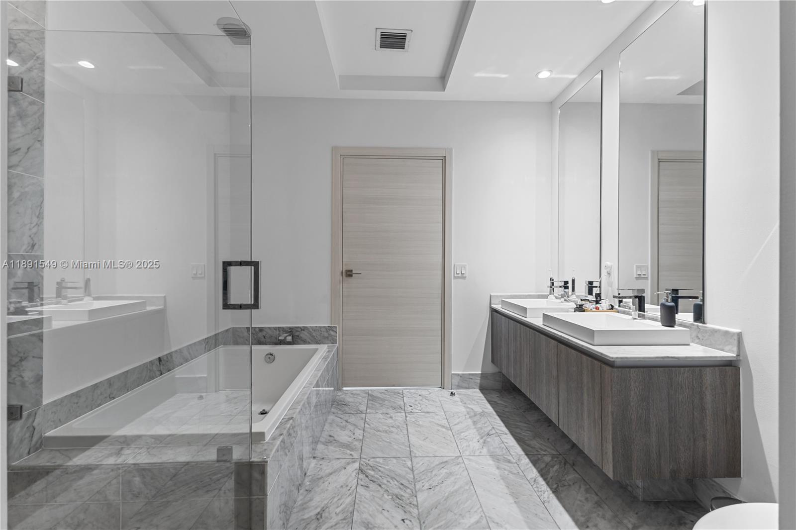 801 S Miami Ave #5509, Miami FL 33130