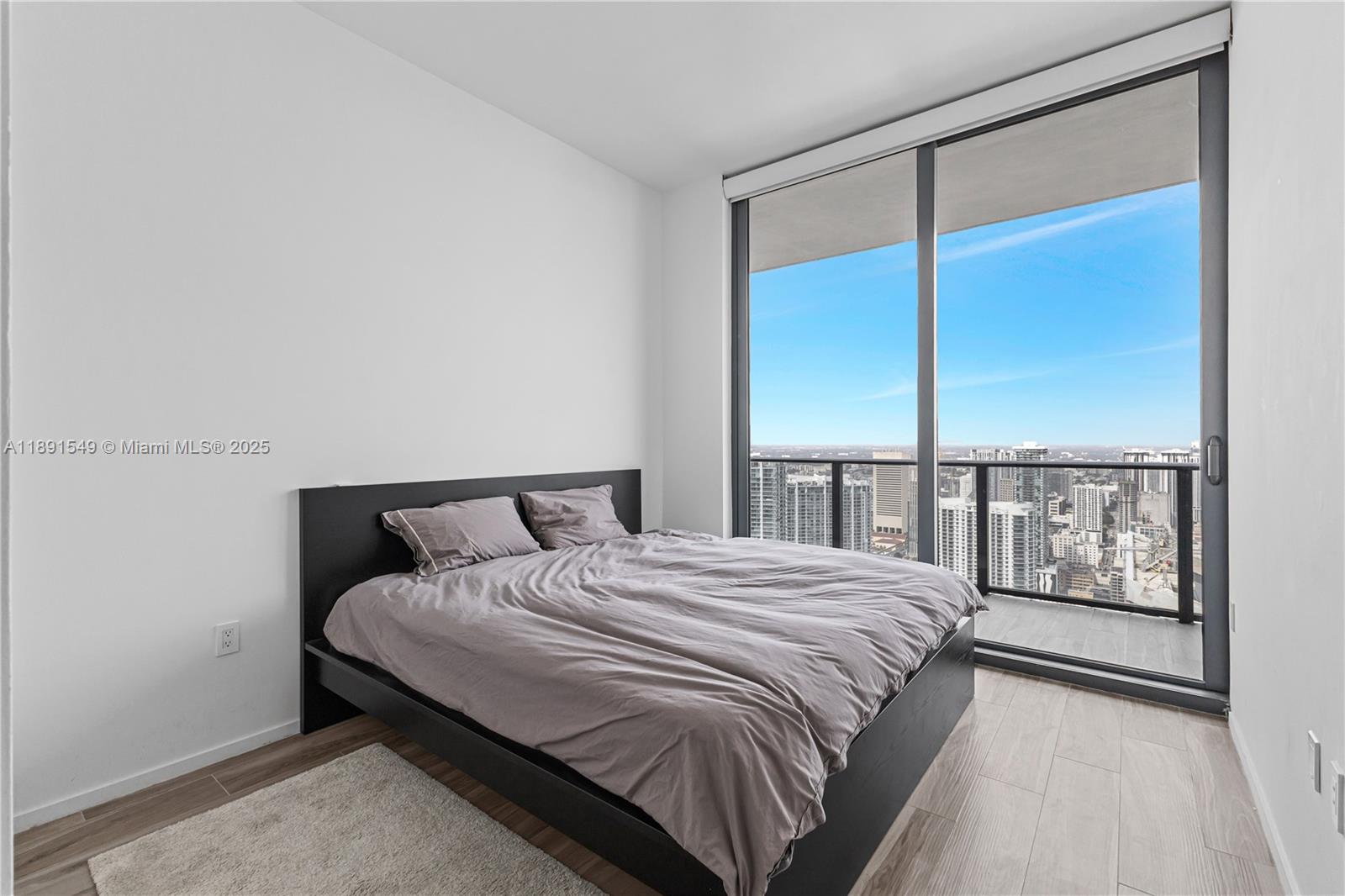 801 S Miami Ave #5509, Miami FL 33130