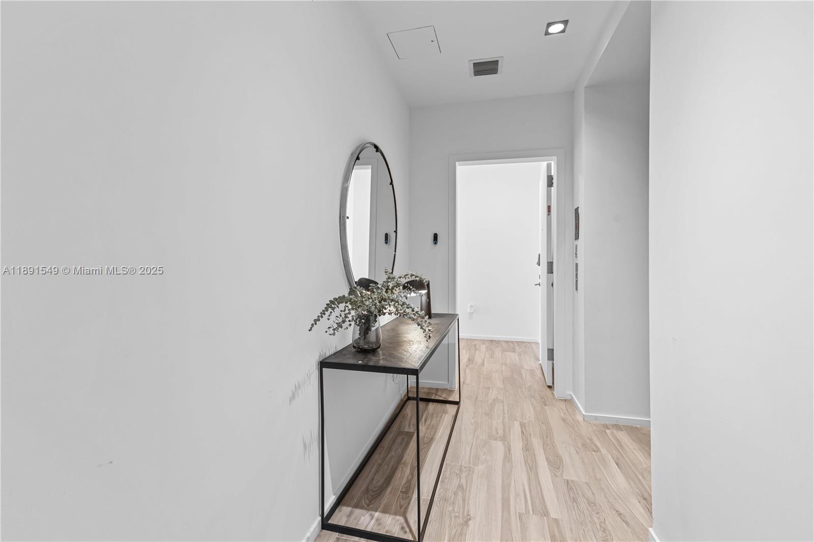 801 S Miami Ave #5509, Miami FL 33130