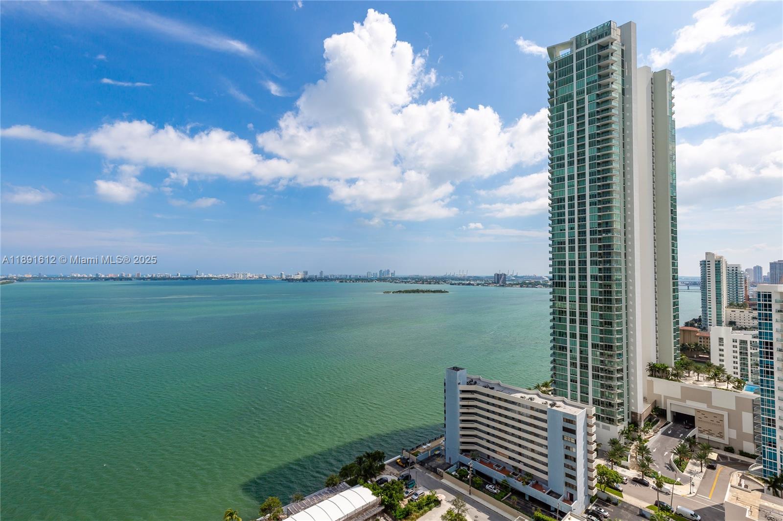 650 NE 32nd St #2403, Miami FL 33137