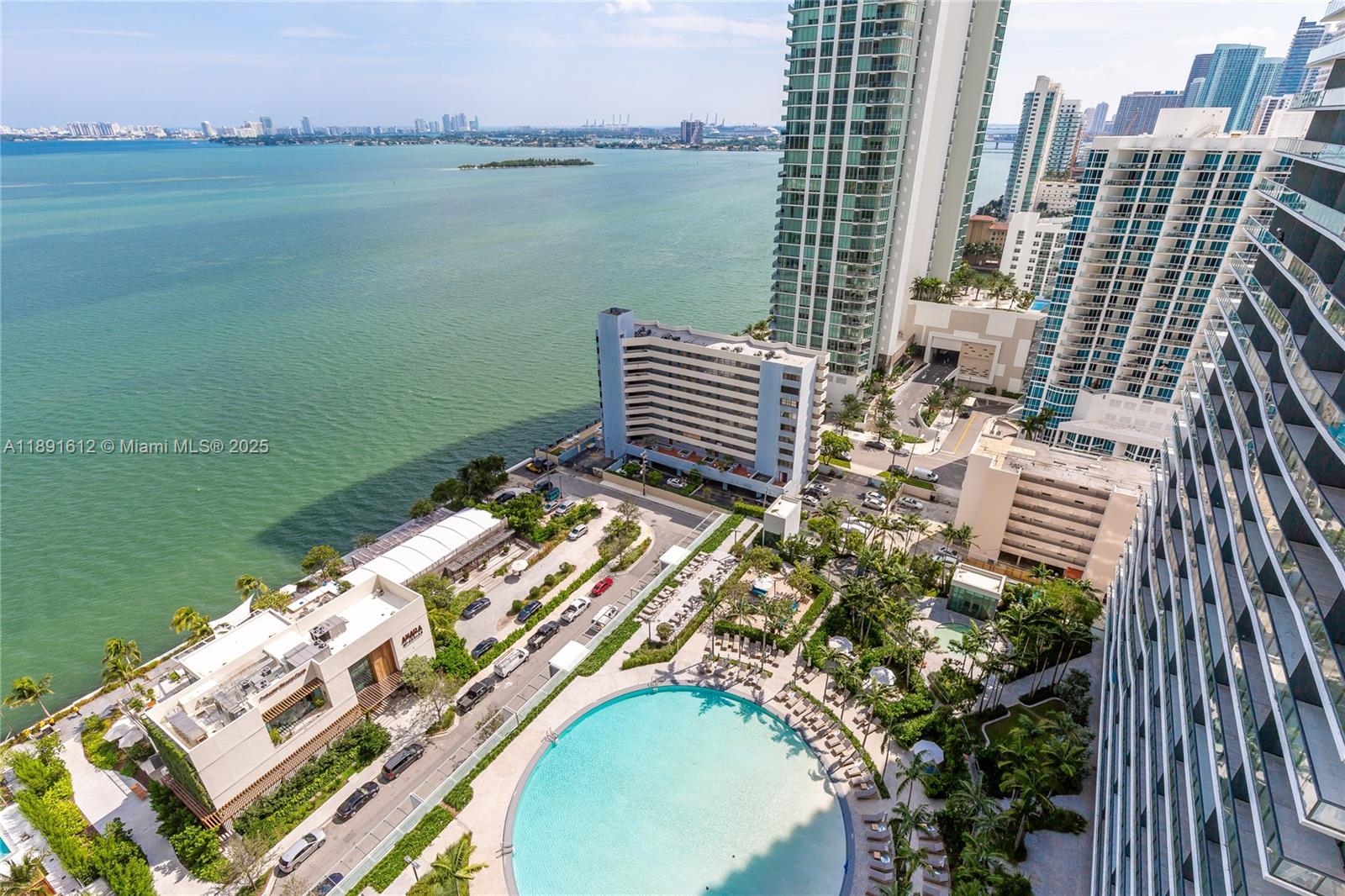 650 NE 32nd St #2403, Miami FL 33137