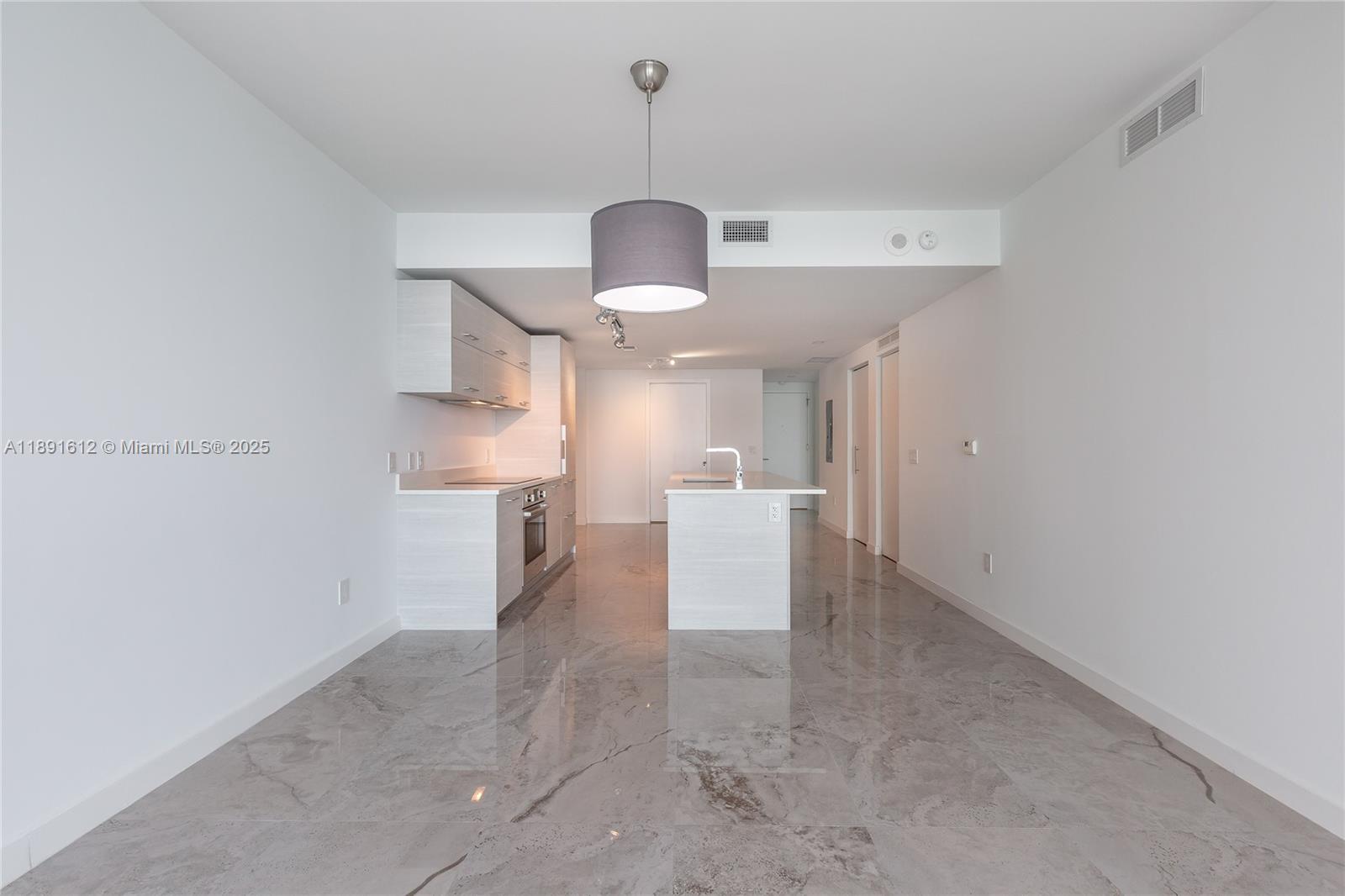 650 NE 32nd St #2403, Miami FL 33137