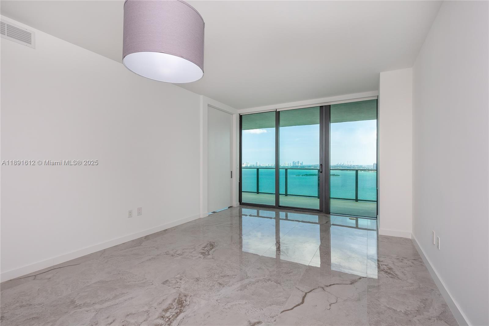 650 NE 32nd St #2403, Miami FL 33137
