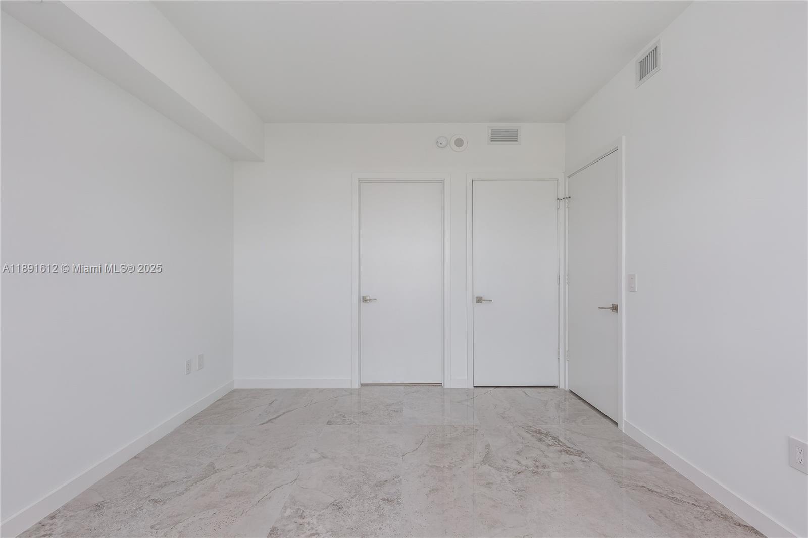 650 NE 32nd St #2403, Miami FL 33137