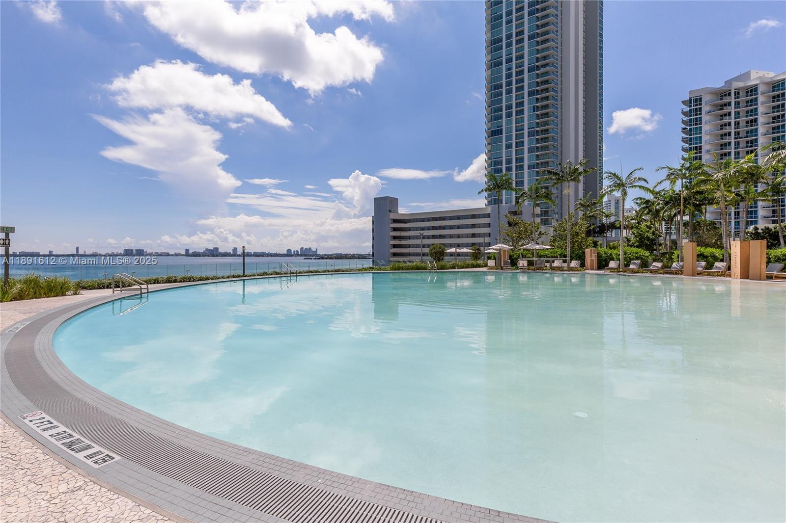 650 NE 32nd St #2403, Miami FL 33137