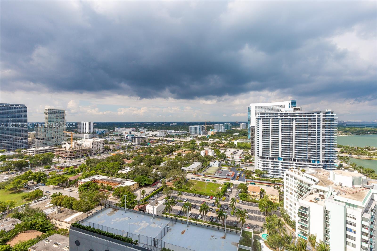 650 NE 32nd St #2403, Miami FL 33137