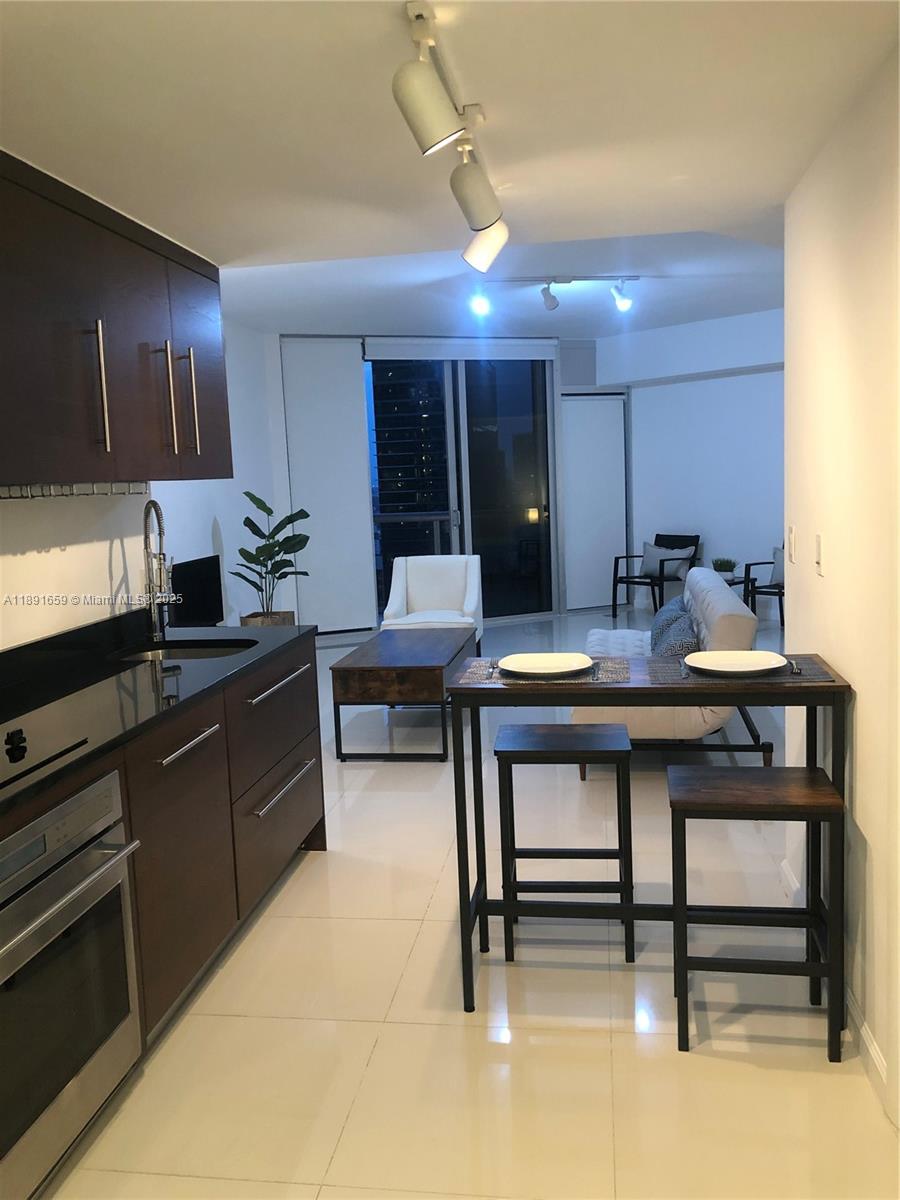 475 Brickell Ave #4008, Miami FL 33131