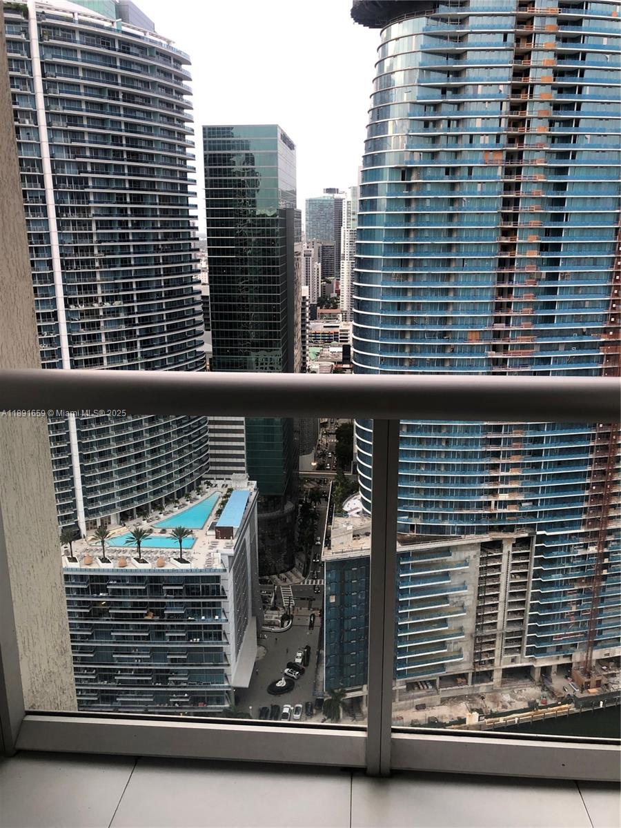 475 Brickell Ave #4008, Miami FL 33131