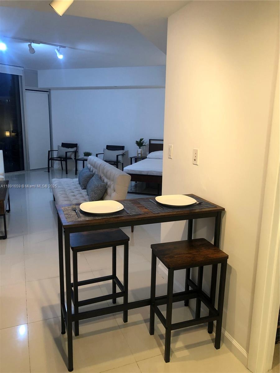 475 Brickell Ave #4008, Miami FL 33131