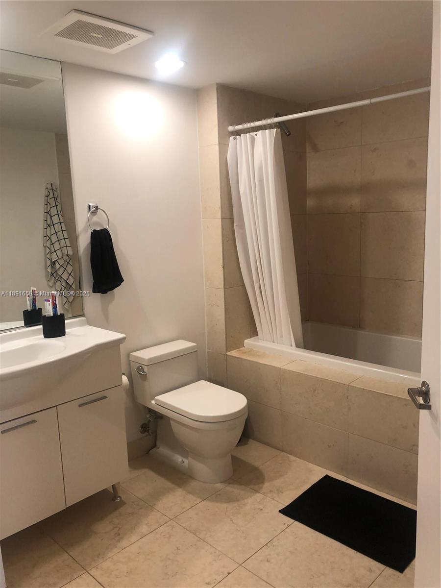 475 Brickell Ave #4008, Miami FL 33131