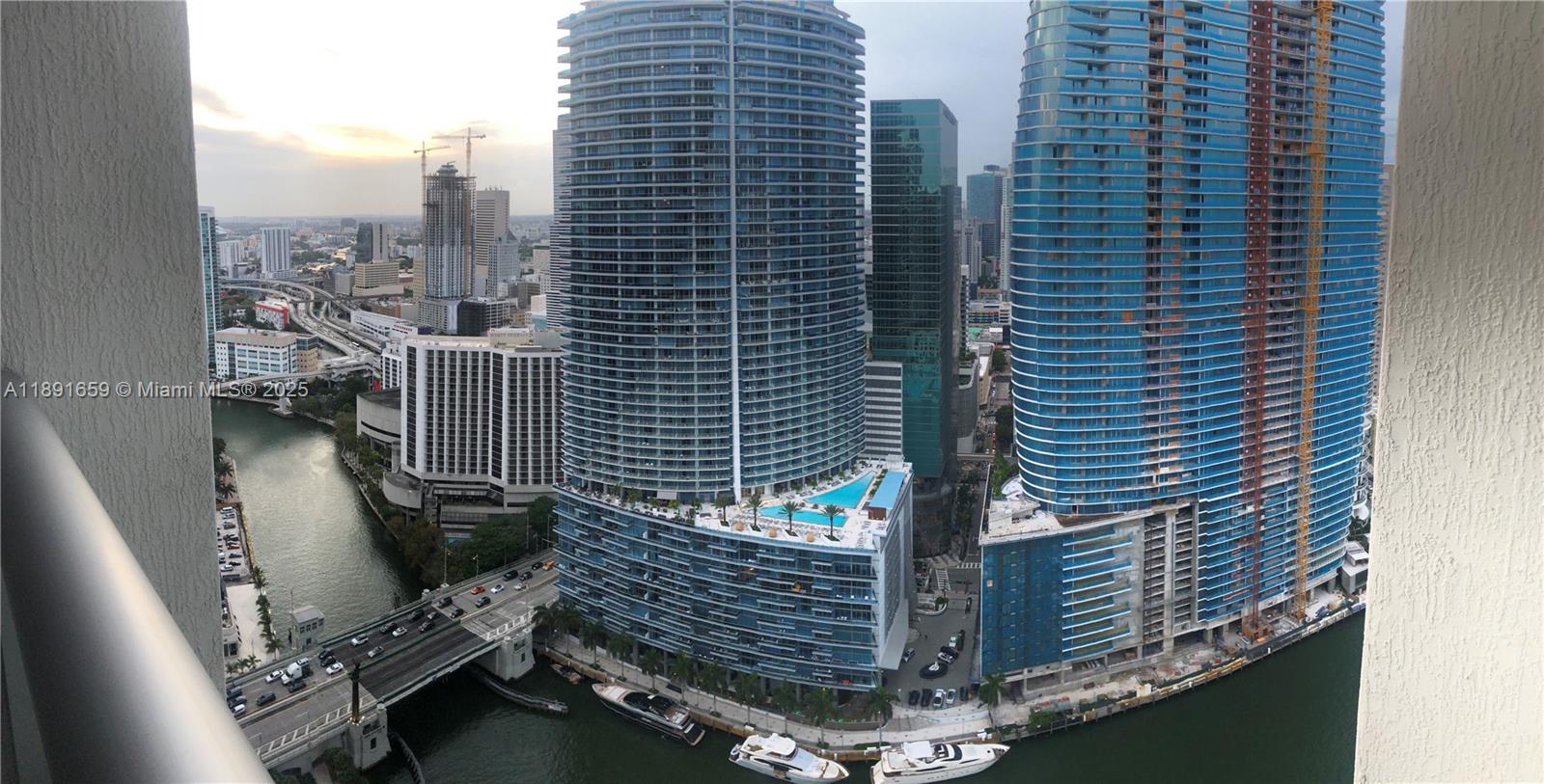 475 Brickell Ave #4008, Miami FL 33131