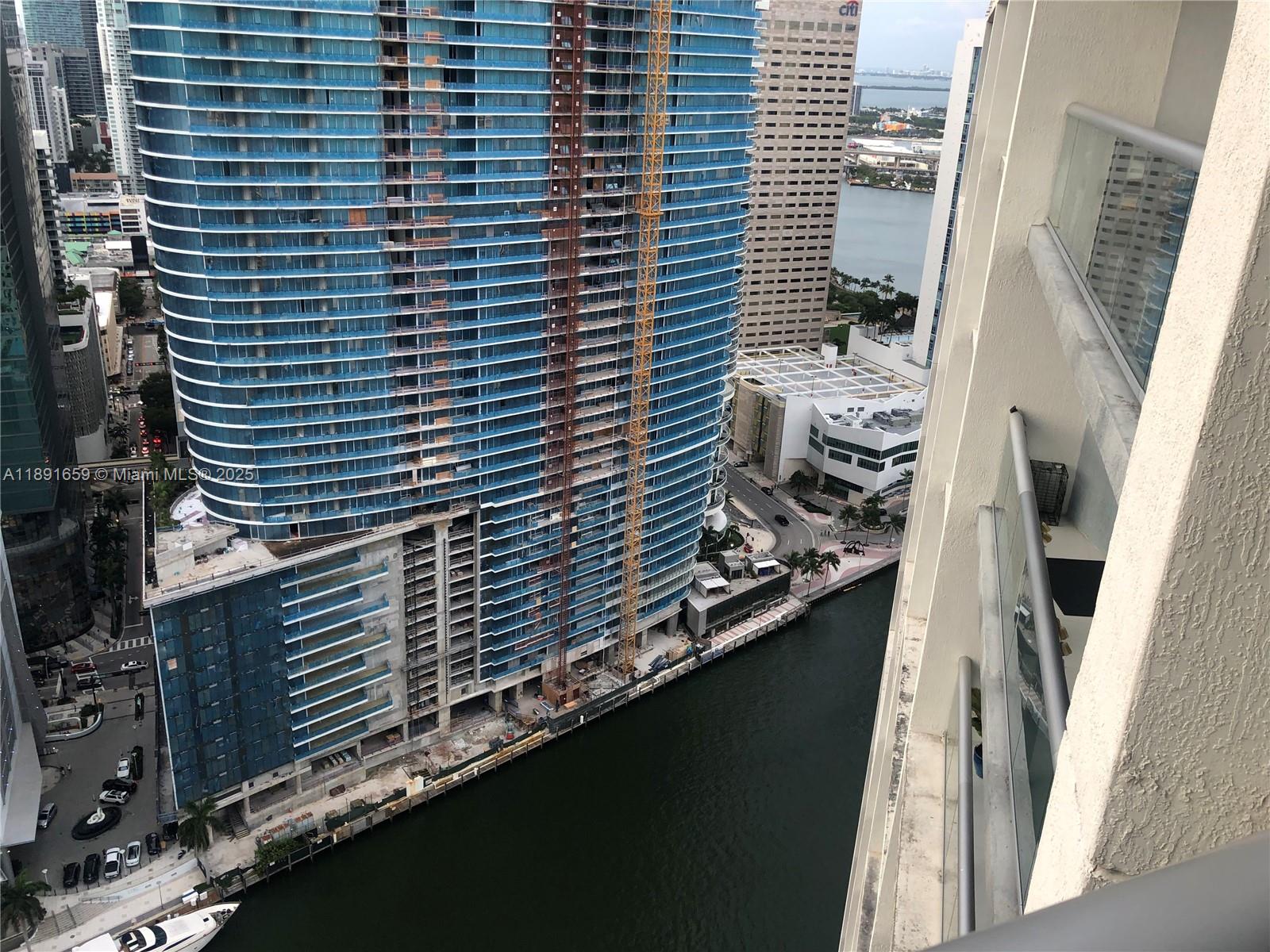 475 Brickell Ave #4008, Miami FL 33131