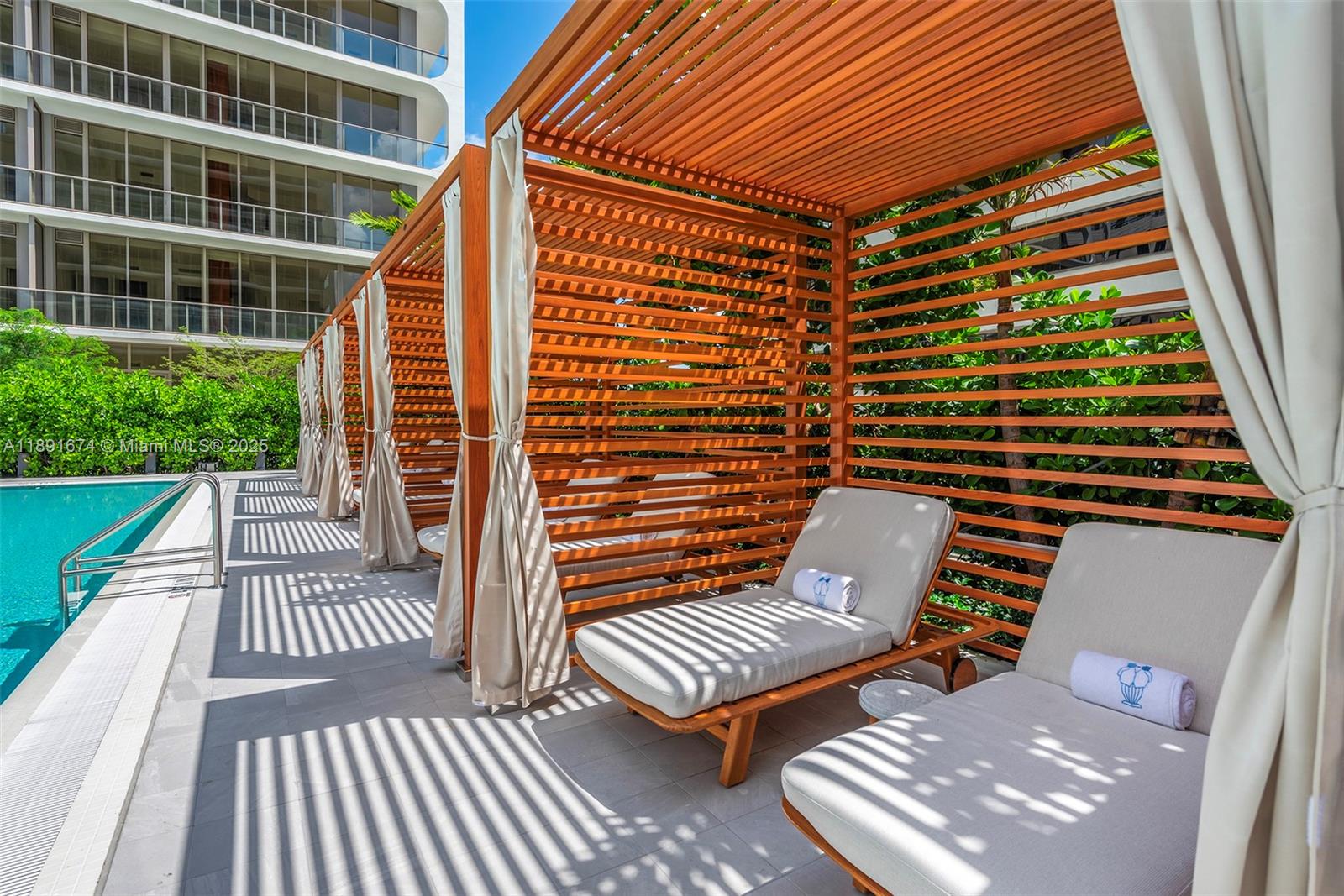 2678 Tigertail Avenue #1101, Coconut Grove FL 33133