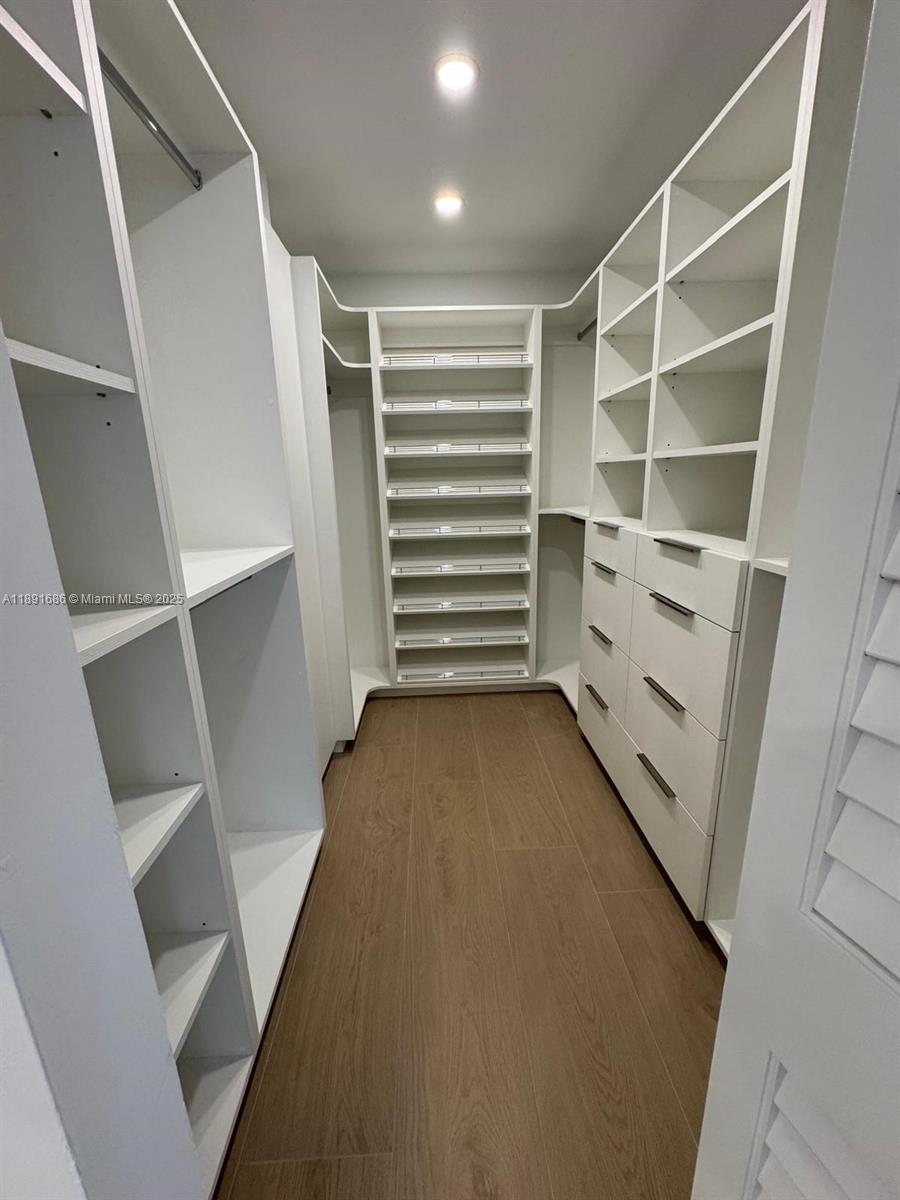 251 Crandon Blvd #609, Key Biscayne FL 33149