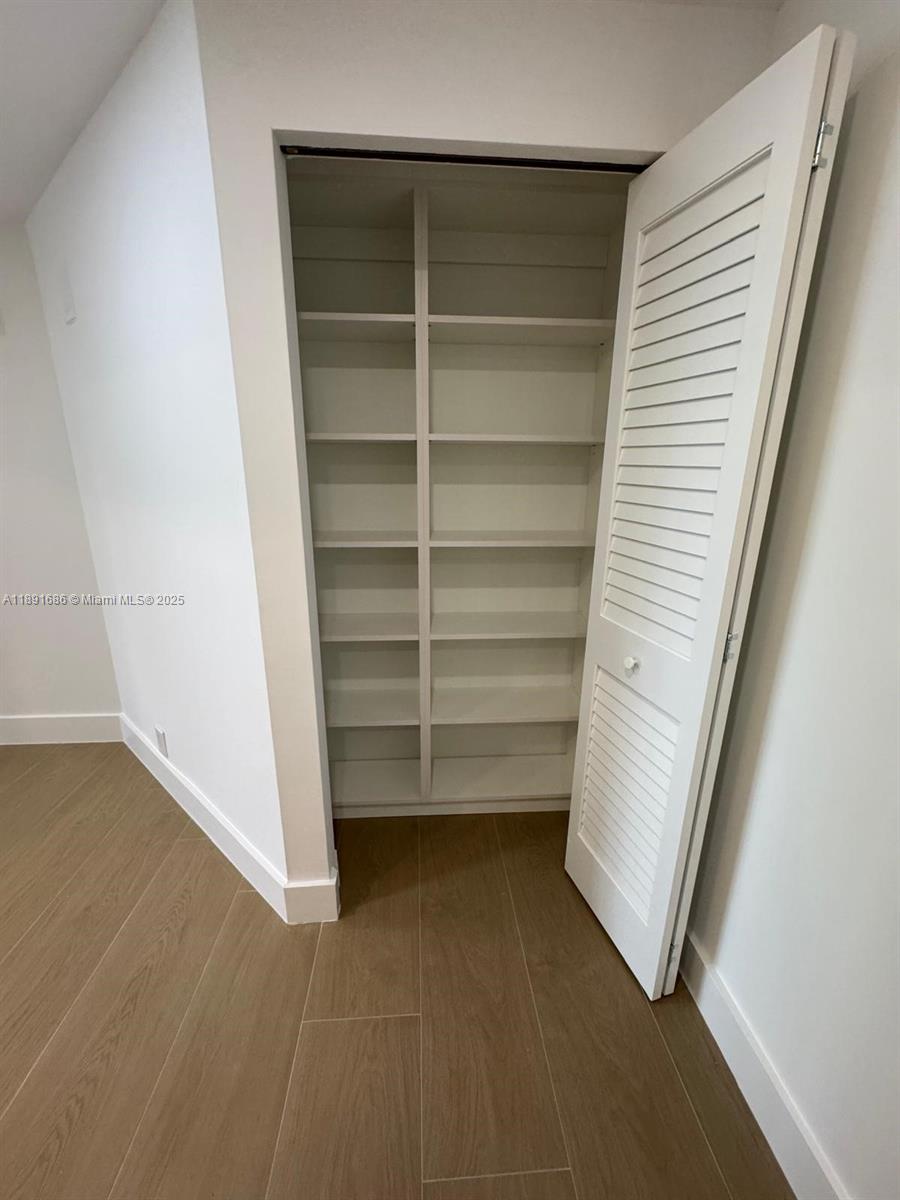 251 Crandon Blvd #609, Key Biscayne FL 33149