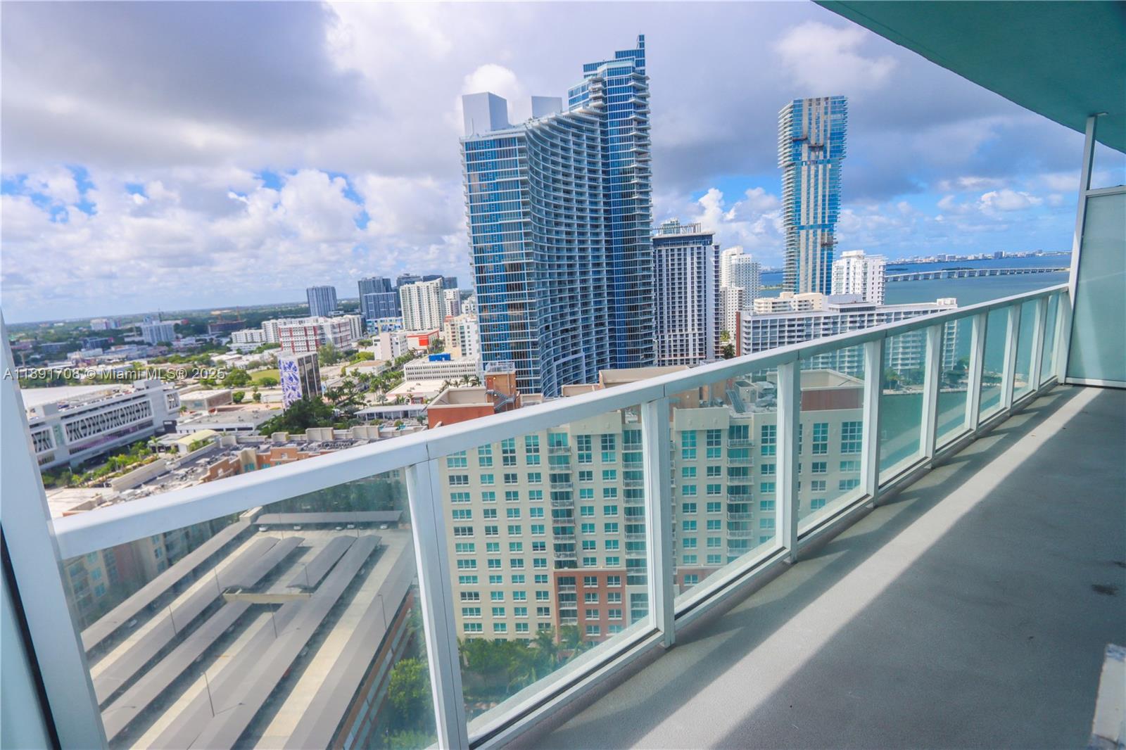 1900 N Bayshore Dr #2216, Miami FL 33132