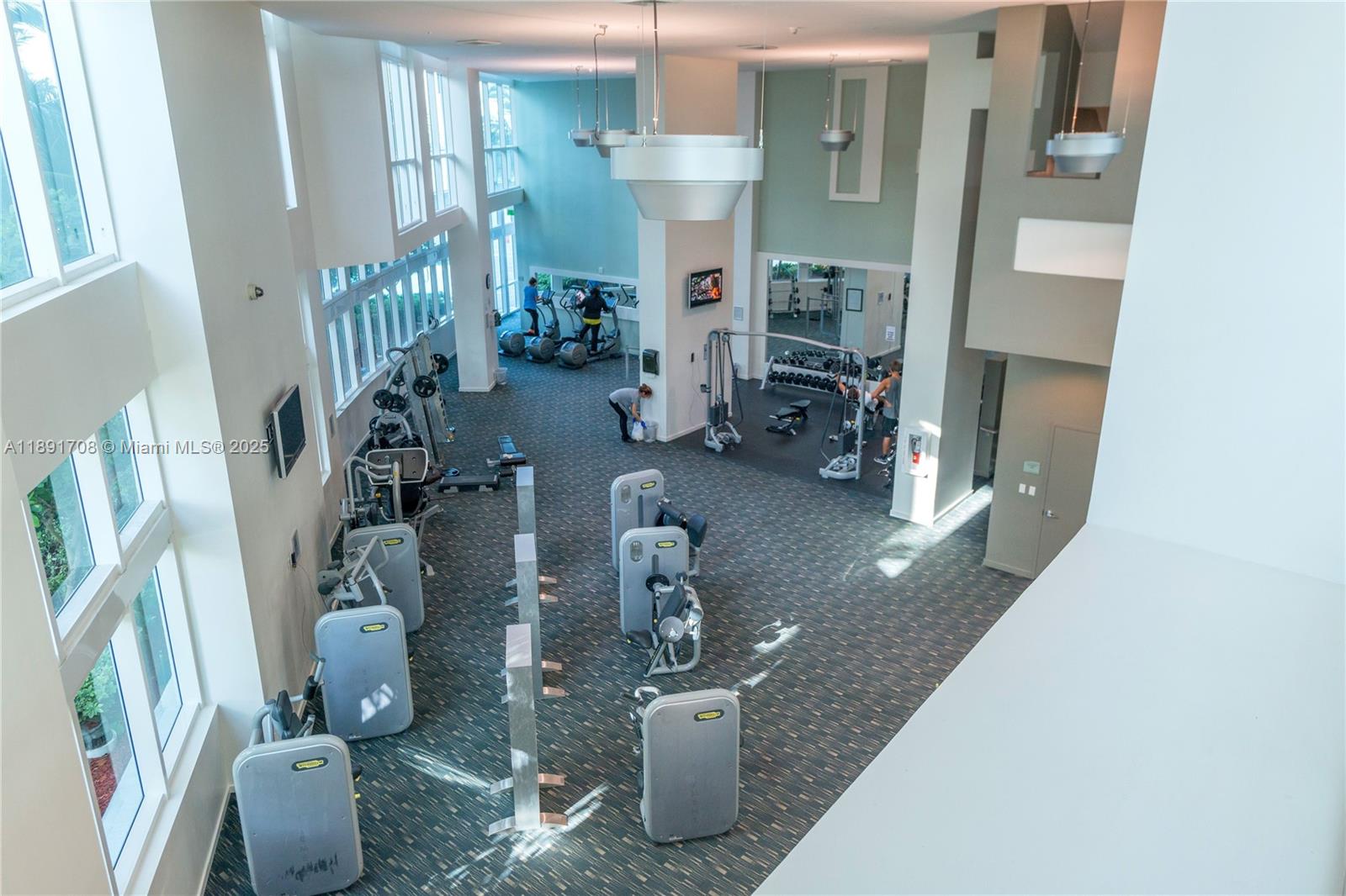 1900 N Bayshore Dr #2216, Miami FL 33132