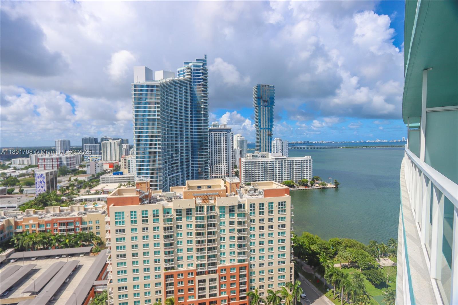 1900 N Bayshore Dr #2216, Miami FL 33132