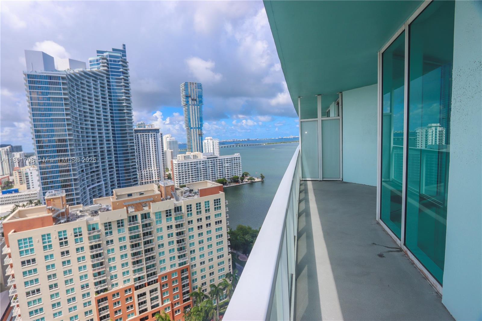 1900 N Bayshore Dr #2216, Miami FL 33132