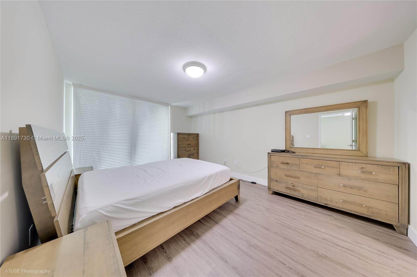 1200 Brickell Bay Dr #3506, Miami FL 33131