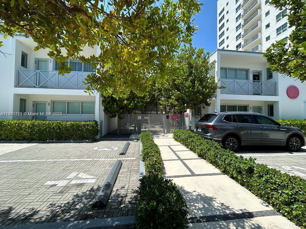 1816 Meridian Ave #18, Miami Beach FL 33139