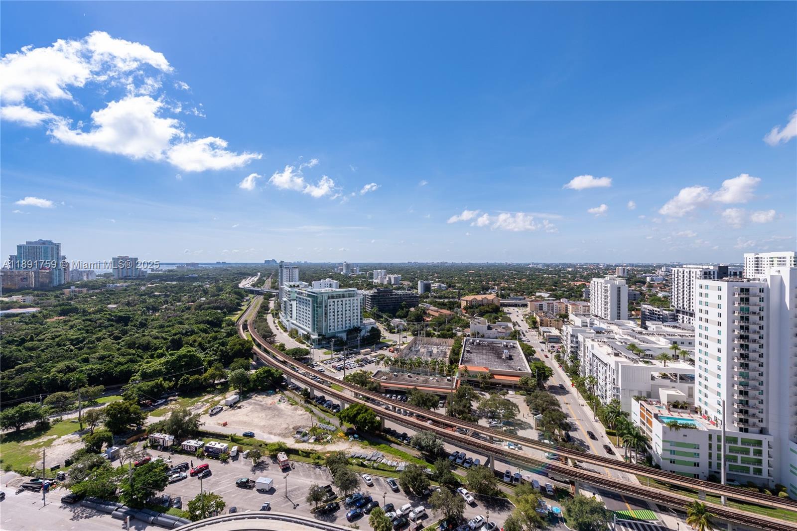 60 SW 13th St #2017, Miami FL 33130