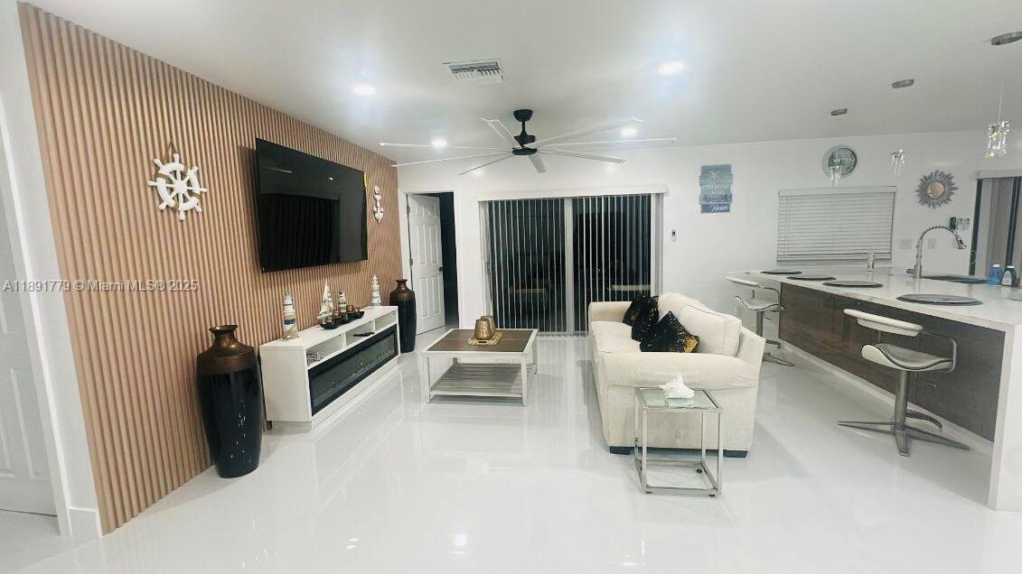 541 SE 17th Ave #541, Deerfield Beach FL 33441