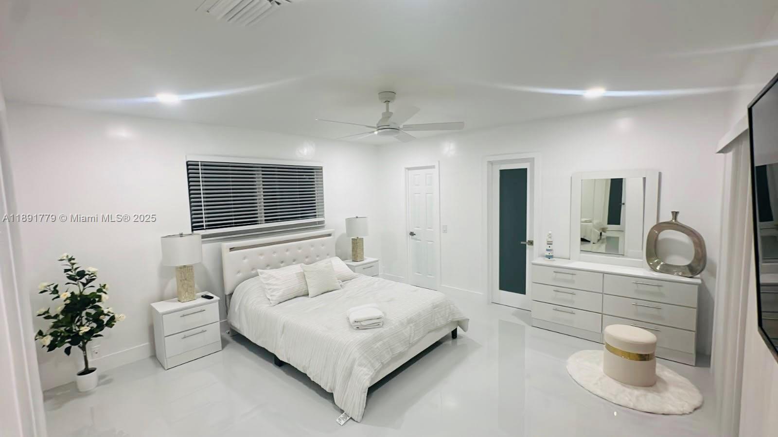 541 SE 17th Ave #541, Deerfield Beach FL 33441