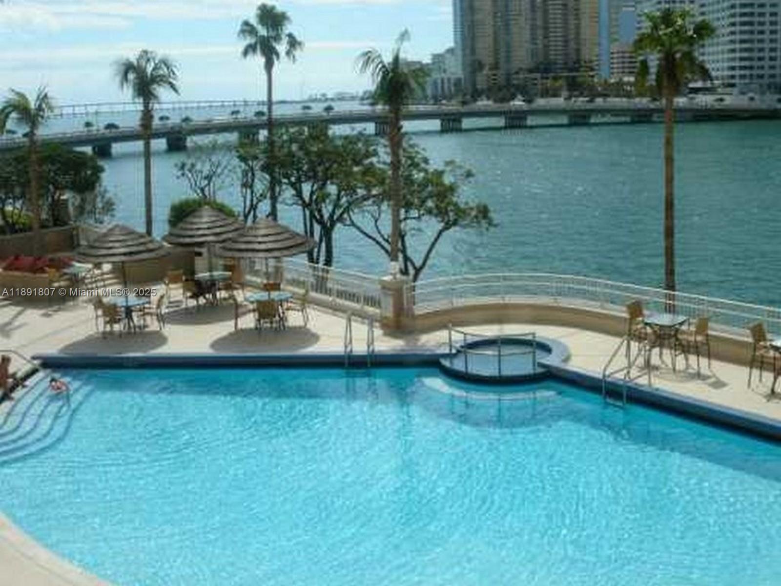 701 Brickell Key Blvd #1411, Miami FL 33131
