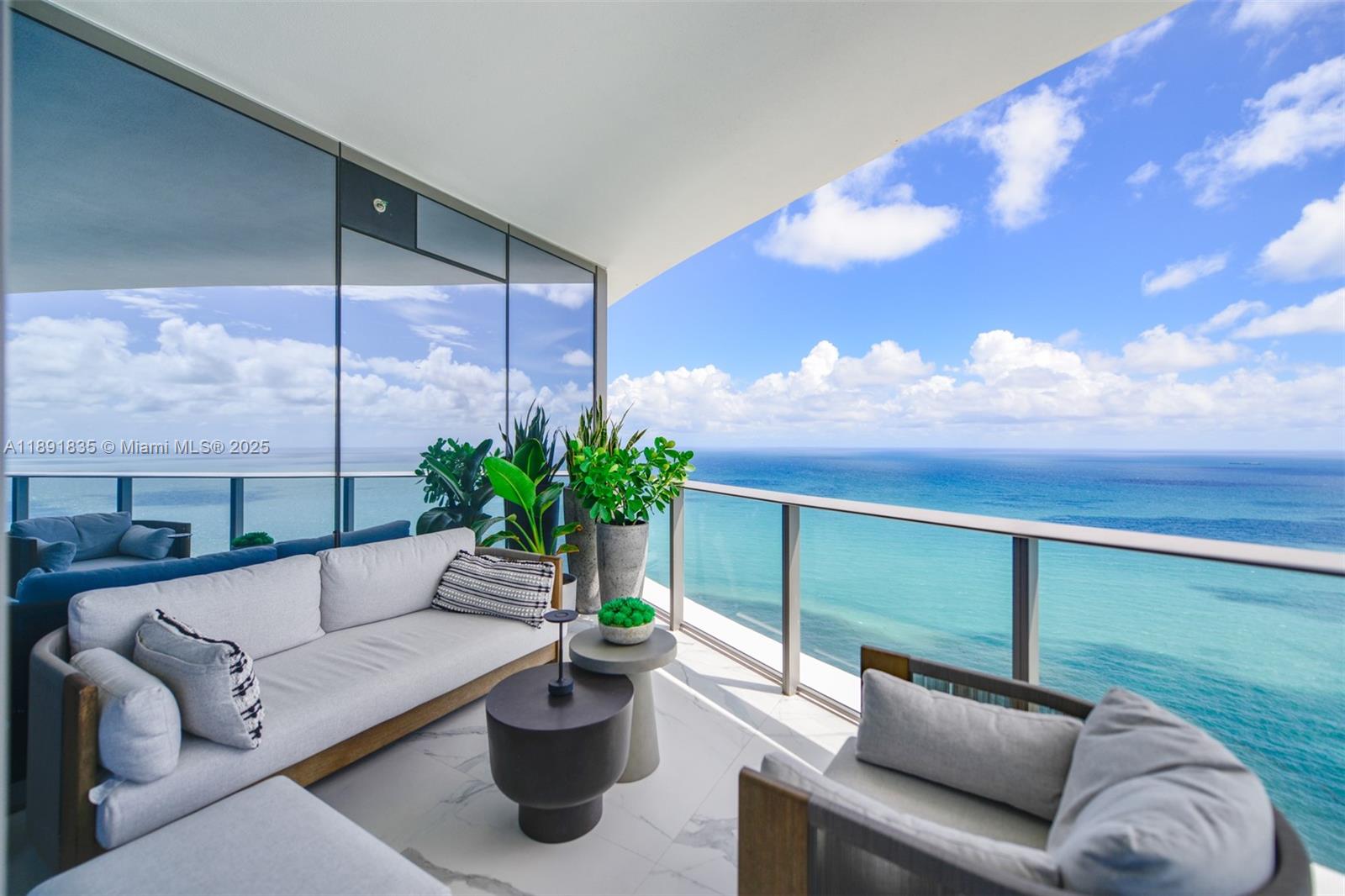 15701 Collins Ave #4203, Sunny Isles Beach FL 33160