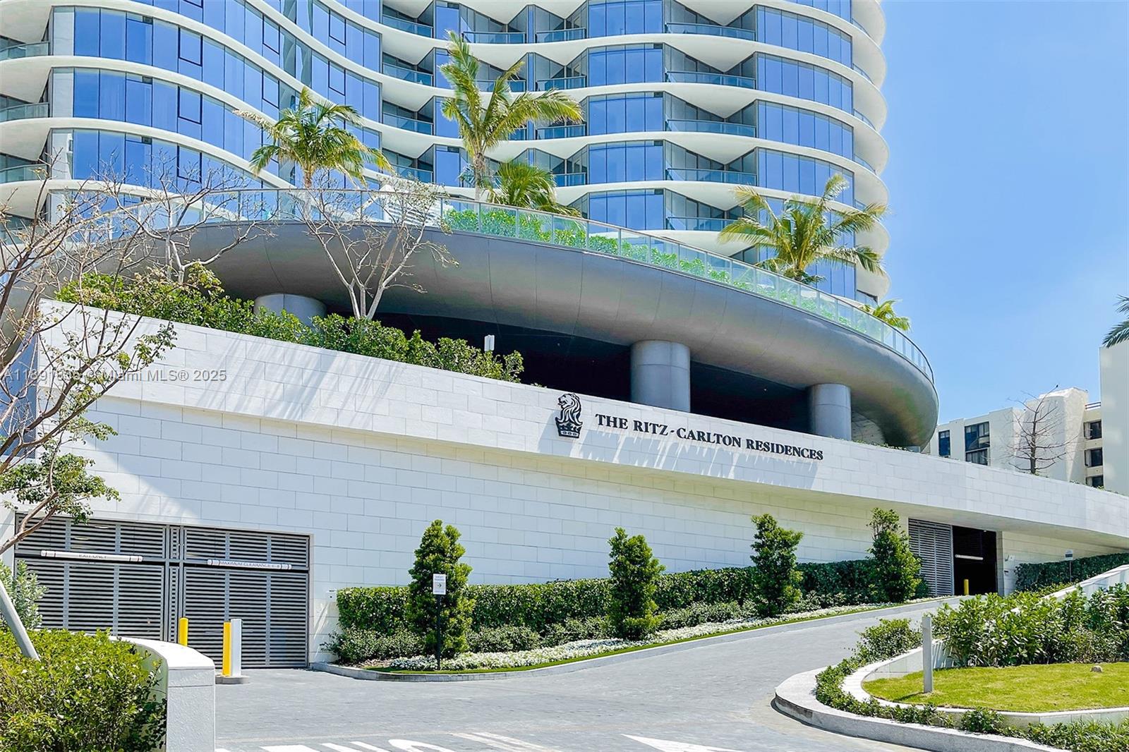 15701 Collins Ave #4203, Sunny Isles Beach FL 33160