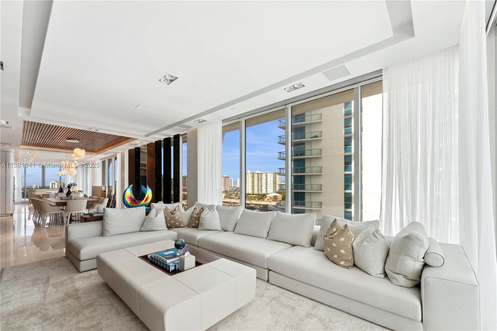 16901 Collins Ave #805, Sunny Isles Beach FL 33160