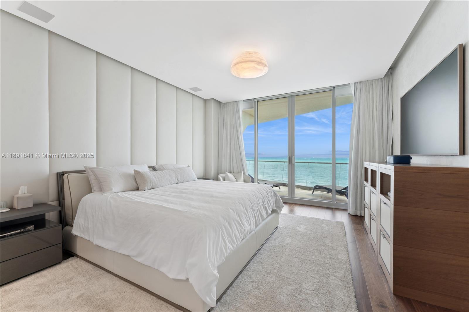 16901 Collins Ave #805, Sunny Isles Beach FL 33160
